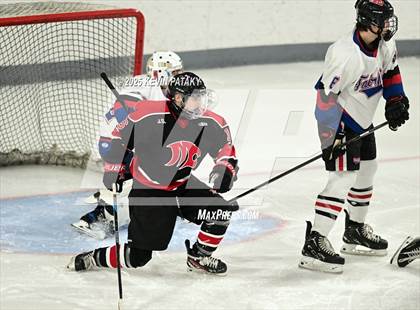 Thumbnail 1 in Masuk @ Fairfield Warde/Ludlowe photogallery.