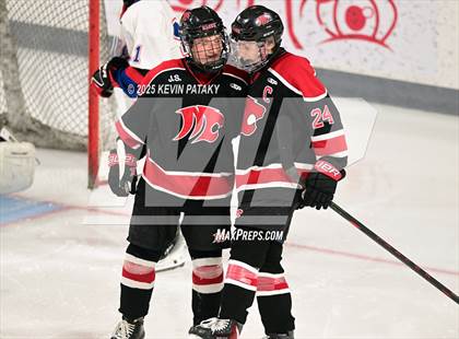 Thumbnail 1 in Masuk @ Fairfield Warde/Ludlowe photogallery.