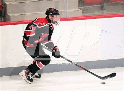 Thumbnail 1 in Masuk @ Fairfield Warde/Ludlowe photogallery.