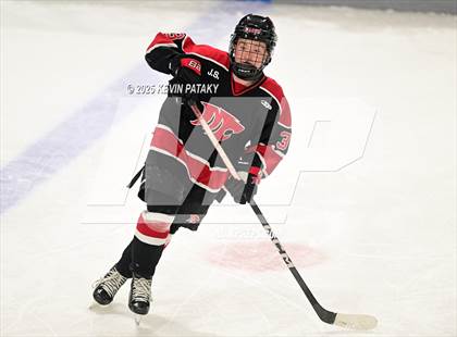 Thumbnail 3 in Masuk @ Fairfield Warde/Ludlowe photogallery.