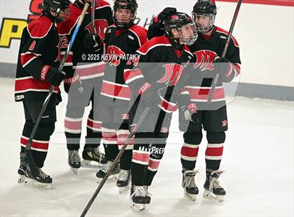 Thumbnail 2 in Masuk @ Fairfield Warde/Ludlowe photogallery.