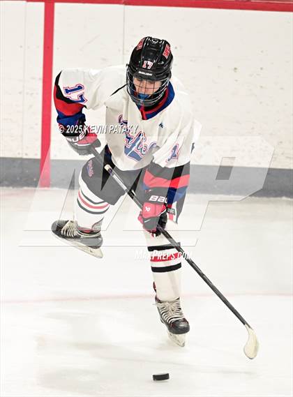 Thumbnail 2 in Masuk @ Fairfield Warde/Ludlowe photogallery.