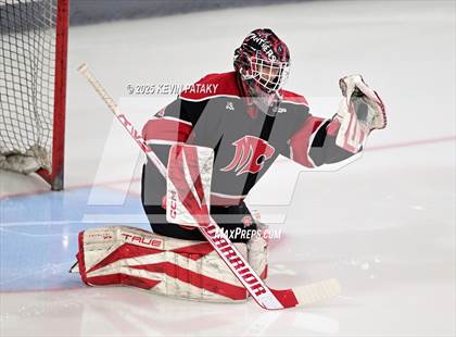 Thumbnail 2 in Masuk @ Fairfield Warde/Ludlowe photogallery.