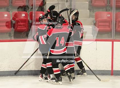 Thumbnail 2 in Masuk @ Fairfield Warde/Ludlowe photogallery.