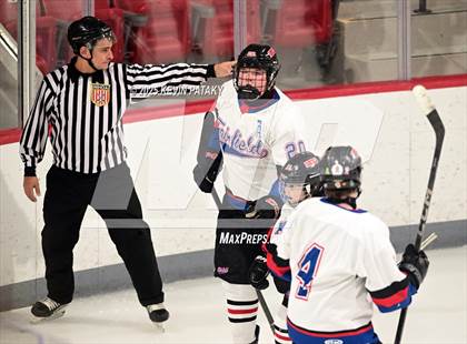 Thumbnail 3 in Masuk @ Fairfield Warde/Ludlowe photogallery.