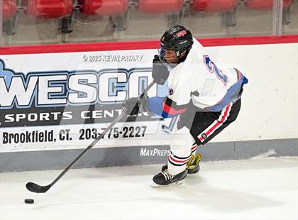 Thumbnail 3 in Masuk @ Fairfield Warde/Ludlowe photogallery.