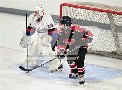 Thumbnail 1 in Masuk @ Fairfield Warde/Ludlowe photogallery.