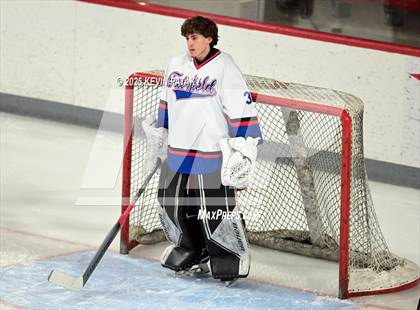 Thumbnail 1 in Masuk @ Fairfield Warde/Ludlowe photogallery.