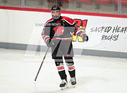 Thumbnail 2 in Masuk @ Fairfield Warde/Ludlowe photogallery.