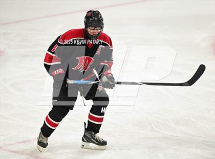 Thumbnail 1 in Masuk @ Fairfield Warde/Ludlowe photogallery.