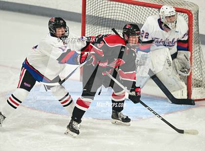 Thumbnail 3 in Masuk @ Fairfield Warde/Ludlowe photogallery.