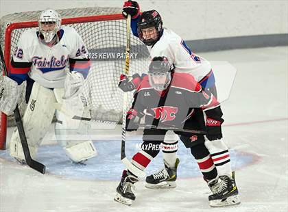 Thumbnail 3 in Masuk @ Fairfield Warde/Ludlowe photogallery.