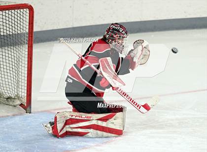 Thumbnail 3 in Masuk @ Fairfield Warde/Ludlowe photogallery.