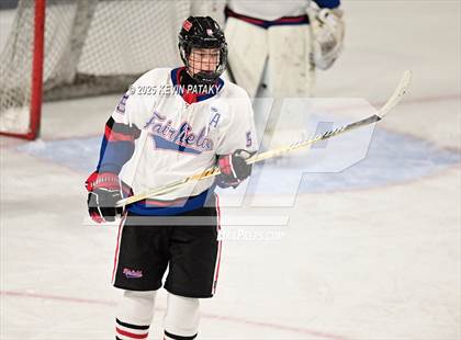 Thumbnail 3 in Masuk @ Fairfield Warde/Ludlowe photogallery.