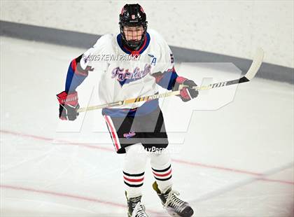 Thumbnail 2 in Masuk @ Fairfield Warde/Ludlowe photogallery.