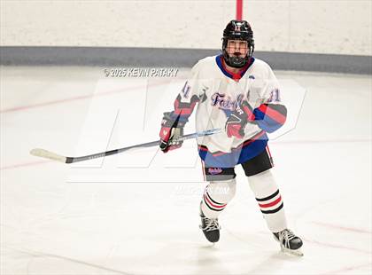 Thumbnail 2 in Masuk @ Fairfield Warde/Ludlowe photogallery.