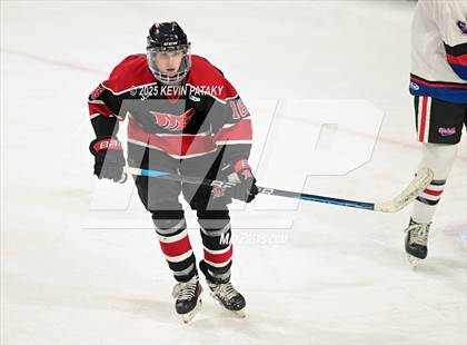 Thumbnail 1 in Masuk @ Fairfield Warde/Ludlowe photogallery.