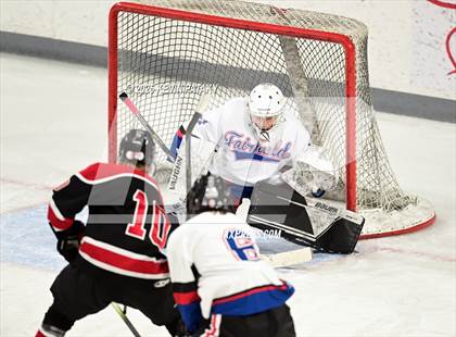 Thumbnail 2 in Masuk @ Fairfield Warde/Ludlowe photogallery.