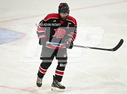 Thumbnail 3 in Masuk @ Fairfield Warde/Ludlowe photogallery.