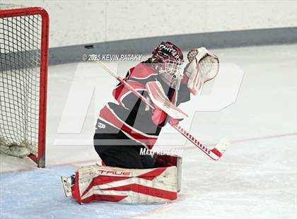 Thumbnail 1 in Masuk @ Fairfield Warde/Ludlowe photogallery.