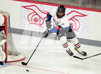 Thumbnail 3 in Masuk @ Fairfield Warde/Ludlowe photogallery.