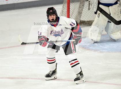 Thumbnail 3 in Masuk @ Fairfield Warde/Ludlowe photogallery.