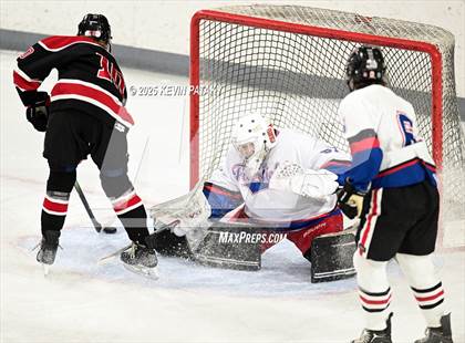 Thumbnail 1 in Masuk @ Fairfield Warde/Ludlowe photogallery.