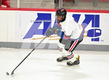 Thumbnail 2 in Masuk @ Fairfield Warde/Ludlowe photogallery.