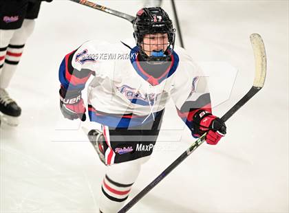 Thumbnail 2 in Masuk @ Fairfield Warde/Ludlowe photogallery.