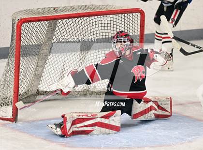 Thumbnail 2 in Masuk @ Fairfield Warde/Ludlowe photogallery.