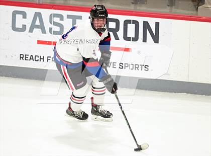 Thumbnail 1 in Masuk @ Fairfield Warde/Ludlowe photogallery.