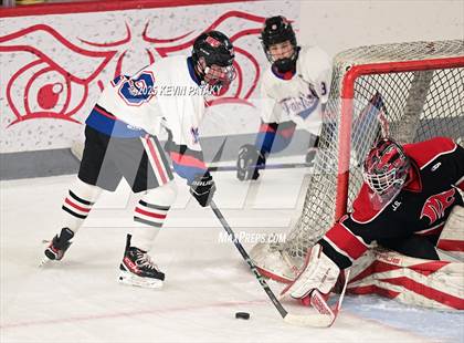 Thumbnail 2 in Masuk @ Fairfield Warde/Ludlowe photogallery.