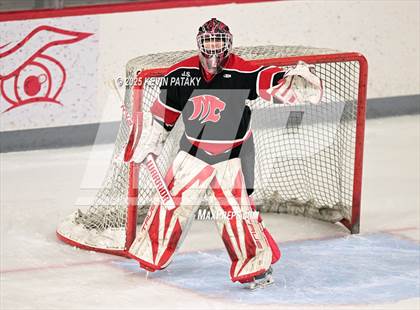 Thumbnail 1 in Masuk @ Fairfield Warde/Ludlowe photogallery.