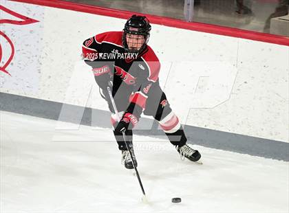 Thumbnail 1 in Masuk @ Fairfield Warde/Ludlowe photogallery.