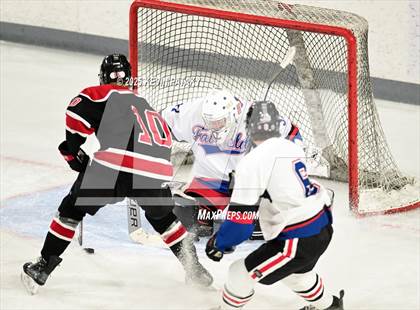 Thumbnail 1 in Masuk @ Fairfield Warde/Ludlowe photogallery.