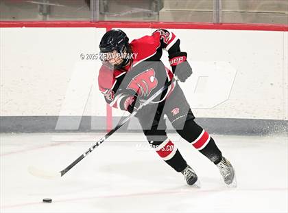 Thumbnail 2 in Masuk @ Fairfield Warde/Ludlowe photogallery.