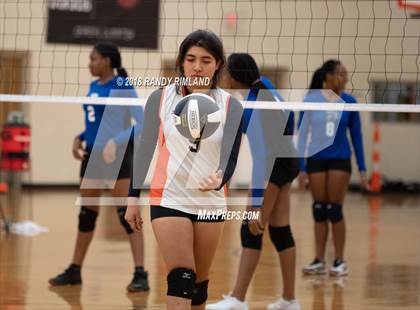 Thumbnail 1 in JV: Garinger @ Rocky River photogallery.