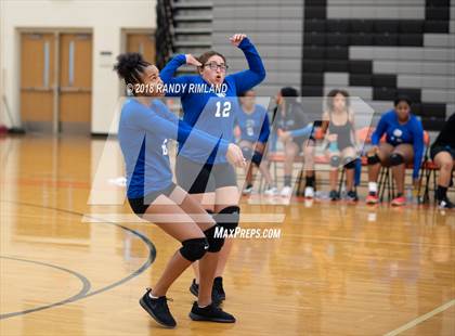 Thumbnail 1 in JV: Garinger @ Rocky River photogallery.