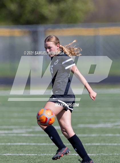Thumbnail 1 in Skutt Catholic vs Duchesne (Skutt JV Tournament) photogallery.