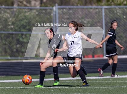 Thumbnail 2 in Skutt Catholic vs Duchesne (Skutt JV Tournament) photogallery.
