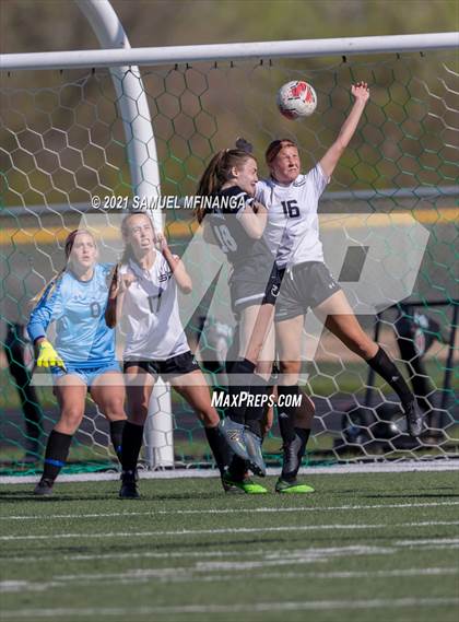 Thumbnail 2 in Skutt Catholic vs Duchesne (Skutt JV Tournament) photogallery.