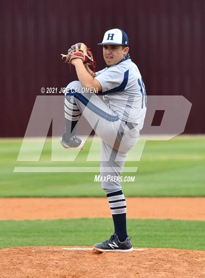 Thumbnail 3 in Davenport vs Hondo (Comal Clash Tournament) photogallery.