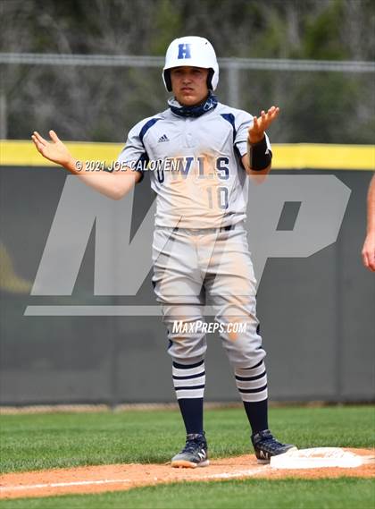 Thumbnail 2 in Davenport vs Hondo (Comal Clash Tournament) photogallery.