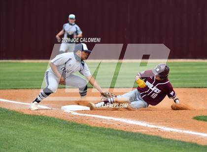 Thumbnail 3 in Davenport vs Hondo (Comal Clash Tournament) photogallery.