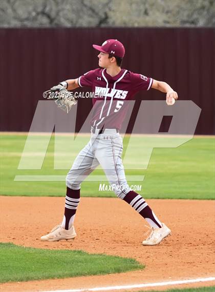 Thumbnail 3 in Davenport vs Hondo (Comal Clash Tournament) photogallery.