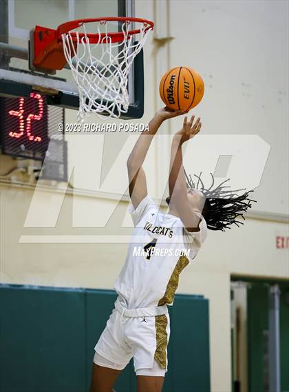 Thumbnail 1 in Selma vs. Sunnyside photogallery.