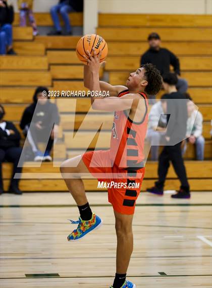 Thumbnail 3 in Selma vs. Sunnyside photogallery.