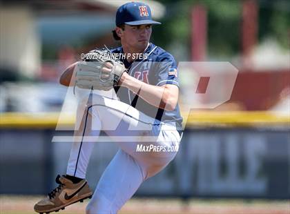 Thumbnail 2 in Archbishop Hannan @ Prairieville photogallery.