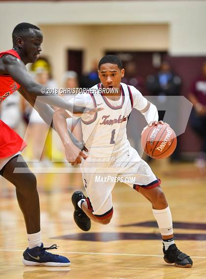 Thumbnail 2 in Tompkins vs. Cypress Springs (UIL 6A Area Playoff) photogallery.