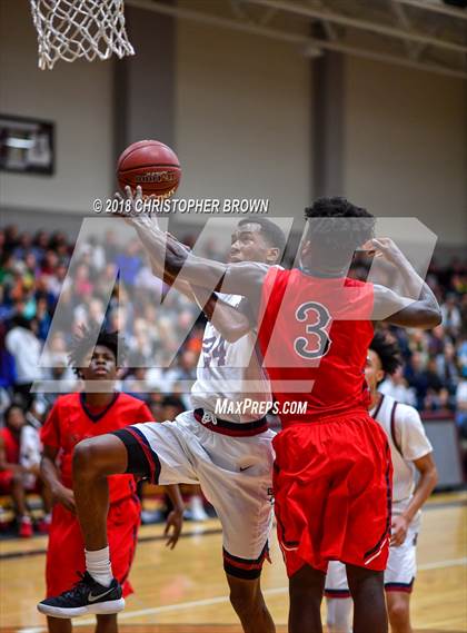 Thumbnail 2 in Tompkins vs. Cypress Springs (UIL 6A Area Playoff) photogallery.